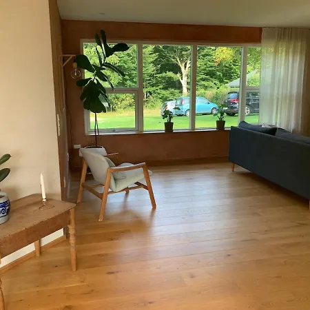 Bo I Naturen - Taet Pa Byen Villa