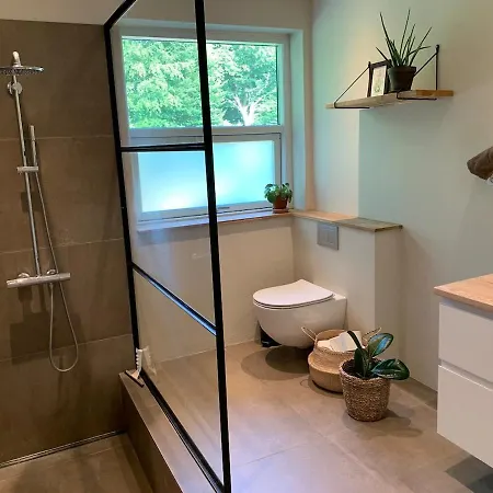 Villa Bo I Naturen - Taet Pa Byen