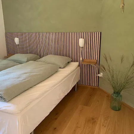 Villa Bo I Naturen - Taet Pa Byen