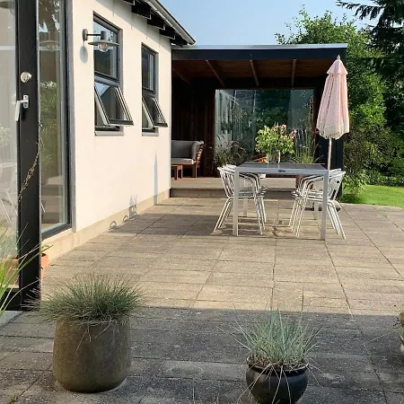 Villa Bo I Naturen - Taet Pa Byen *
